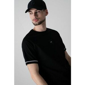 Tricou cu detalii contrastante imagine