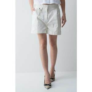 Pantaloni scurti cu buzunare oblice imagine