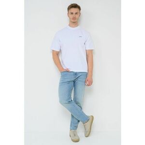 Tricou cu decolteu la baza gatului si model imagine