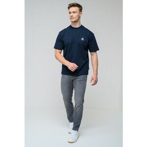 Tricou cu decolteu la baza gatului si model imagine