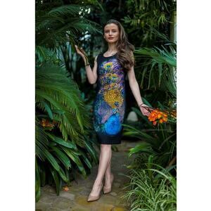 Rochie midi dreapta cu imprimeu cu paun imagine
