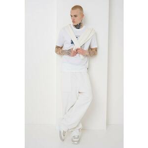 Tricou din bumbac cu decolteu la baza gatului si model grafic imagine