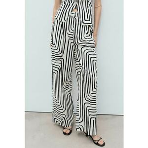 Pantaloni din in si bumbac cu imprimeu geometric imagine