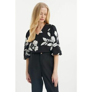 Bluza cu model si decolteu in V imagine