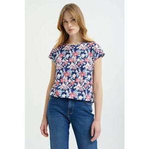 Tricou cu decolteu la baza gatului si imprimeu imagine