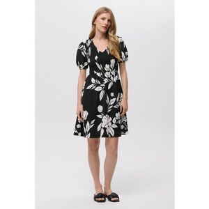 Rochie cu model floral si maneci bufante imagine