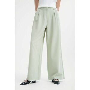 Pantaloni cu croiala ampla si pliuri imagine
