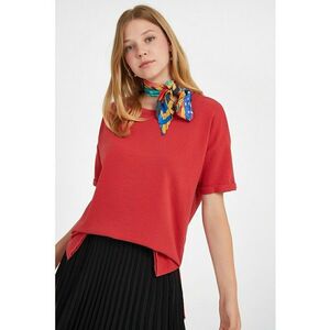 Tricou lejer cu terminatie asimetrica imagine
