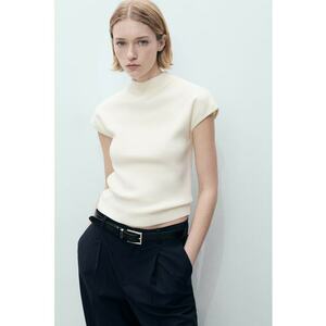 Pulover slim fit din tricot fin imagine