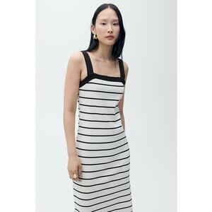 Rochie cu slit lateral si model in dungi imagine