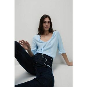 Bluza vaporoasa cu volane imagine