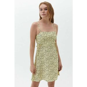 Rochie mini cu model floral si bretele inguste imagine