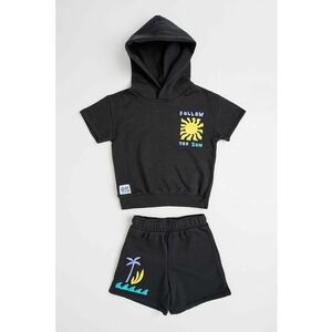 Set de tricou cu gluga si pantaloni scurti imagine