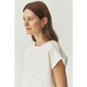 Bluza lejera din in imagine