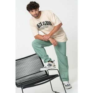 Pantaloni relaxed fit imagine