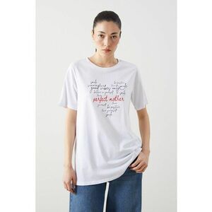 Tricou cu decolteu la baza gatului si imprimeu text imagine