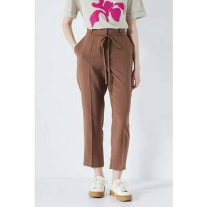 Pantaloni crop cu pense imagine