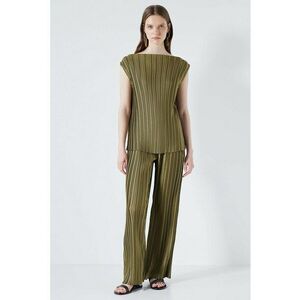 Bluza texturata fara maneci imagine