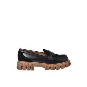 Pantofi loafer din piele cu talpa demi-wedge si detaliu cu logo metalic imagine