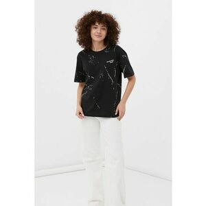 Tricou cu model si decolteu la baza gatului imagine