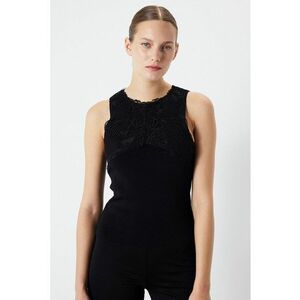 Bluza fara maneci cu broderie imagine