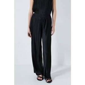 Pantaloni relaxed fit cu pliuri imagine