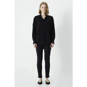 Bluza lejera cu guler imagine