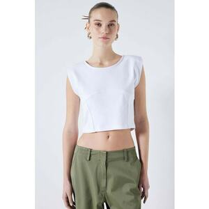 Tricou crop cu decolteu la baza gatului imagine