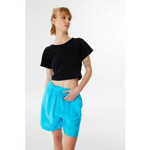 Tricou crop cu decolteu la baza gatului imagine