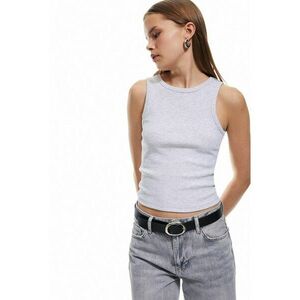 Top crop cu decolteu rotund imagine