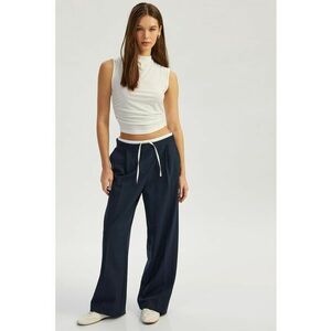 Bluza crop slim fit imagine
