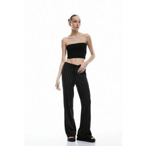 Pantaloni cu croiala ampla si model in dungi imagine