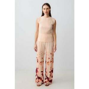 Pantaloni cu croiala ampla si imprimeu floral imagine