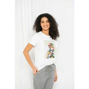 Tricou cu decolteu la baza gatului si imprimeu grafic imagine