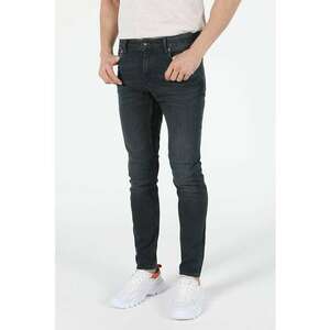 Blugi slim fit imagine