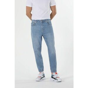 Blugi slim fit imagine