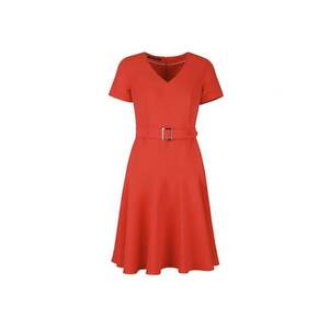 Rochie cu decolteu in imagine