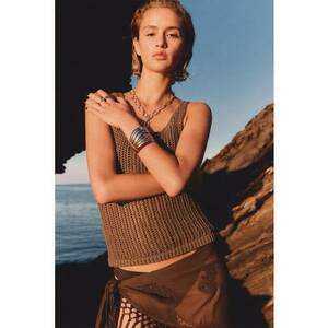 Top cu model corsetat imagine