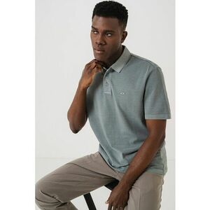 Tricou polo cu logo discret imagine