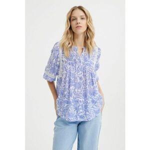 Bluza lejera cu model floral imagine