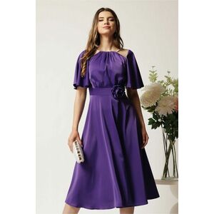 Rochie midi mov din satin in clos cu floare in talie- Moze imagine
