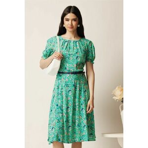Rochie midi verde din viscoza in clos cu flori roz si curea in talie imagine