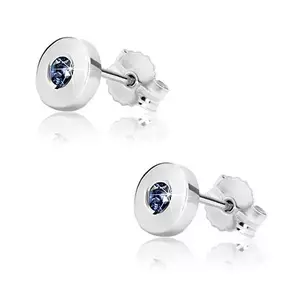 Cercei din aur alb 375 - cerc lucios cu safir albastru închis, 5 mm imagine