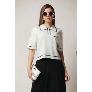 Bluza casual alba din tricot cu buzunar si nasturi imagine