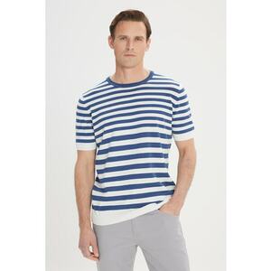 Tricou slim fit cu model in dungi imagine