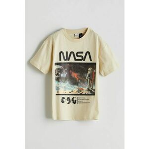 Tricou cu decolteu la baza gatului si imprimeu grafic imagine