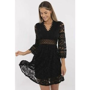 Rochie mini din dantela cu maneci clopot - imagine