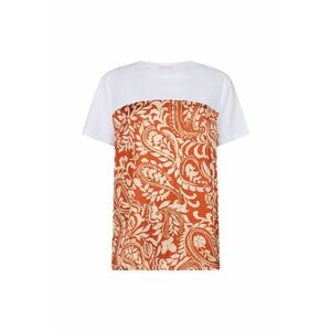 Tricou cu decolteu la baza gatului si model imagine