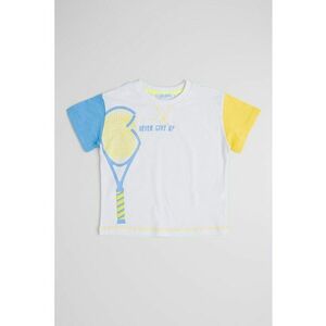 Tricou cu decolteu la baza gatului si imprimeu grafic imagine