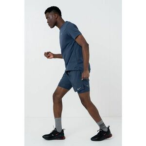 Pantaloni scurti cu tehnologie Dri-Fit si aspect 2in1 - pentru alergare Stride imagine